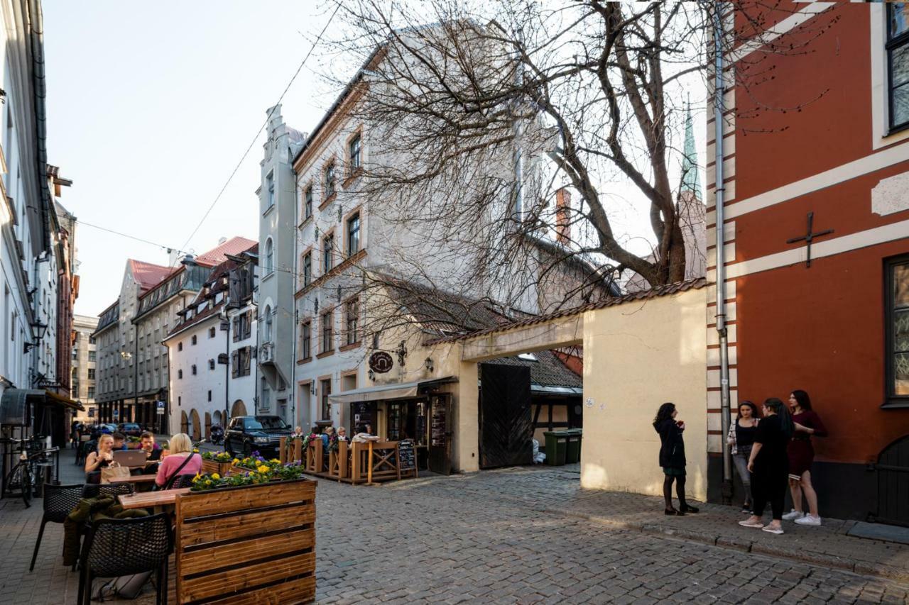 Old Riga Aldaru Street 2 Level Apartment With Terrace Exterior photo